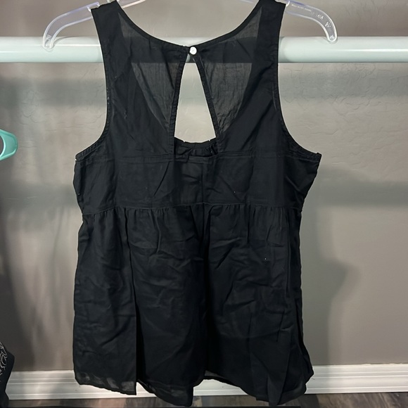 Mudd Large Black Embellished Lightweight Tank Top. Cutout on back. - Picture 6 of 9